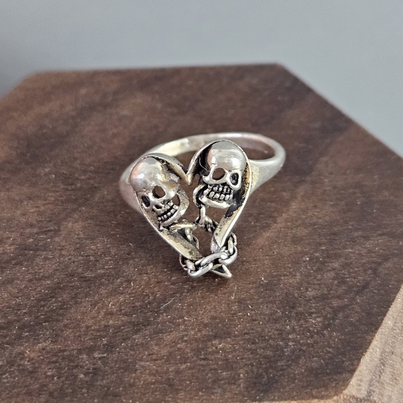Two Skeleton Heart Silver Ring - Picture 2 of 7